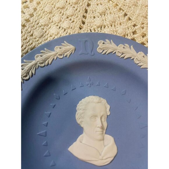 Vintage HTF Christopher COLUMBUS Wedgwood Blue White Jasperware Compass Points P - Picture 2 of 6